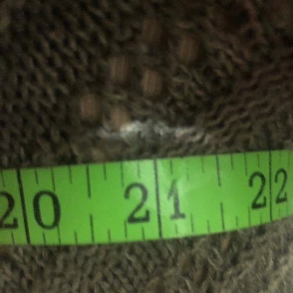 Womens 3 Shade Green Duster Sweater. Size Small. 21” pit to pit. Athleti… - Picture 4 of 10